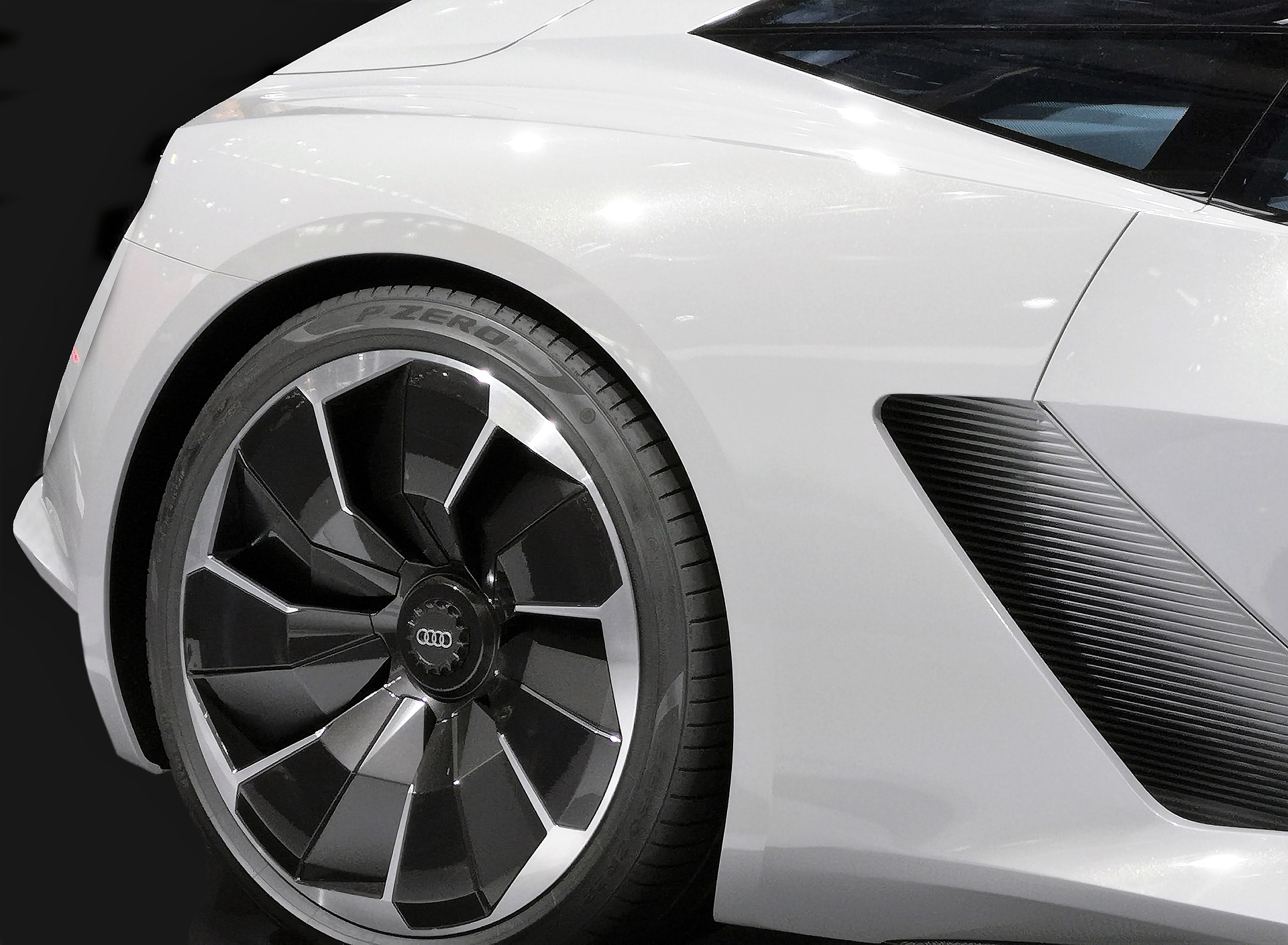 DEVOILAGE JANTES 1 | L'atelier de la Jante Dévoilage et redressage de jantes près de Colmar et Mulhouse Cernay 0